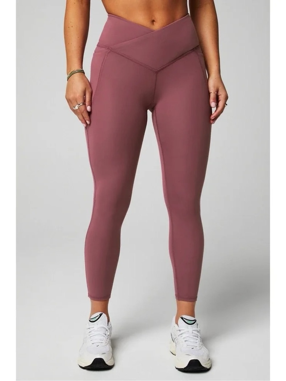 Fabletics V-Waist Rosewood Leggings